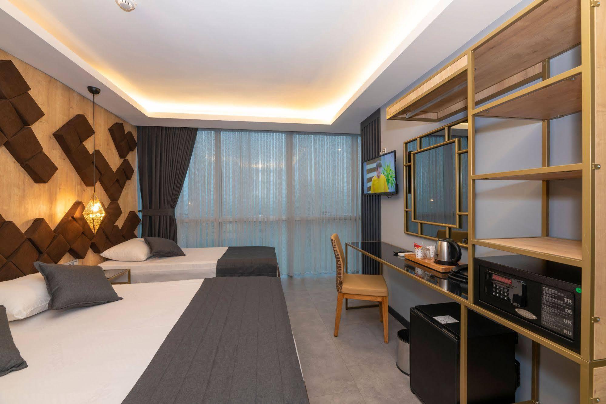 Hotel Fly And Airport Istanboel